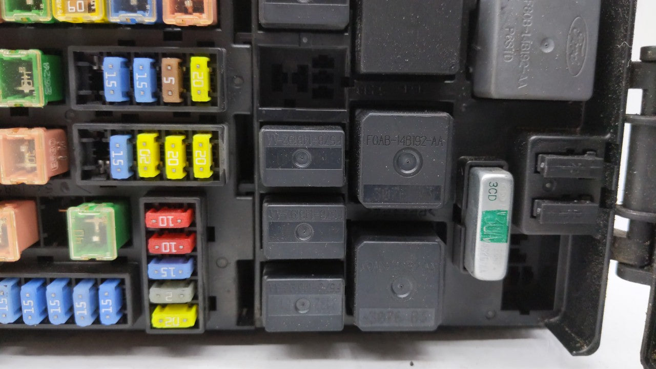 2002-2010 Ford Explorer Fusebox Fuse Box Panel Relay Module P/N:4L2T14398HE 4L2T-14398HE Fits OEM Used Auto Parts - Oemuseda