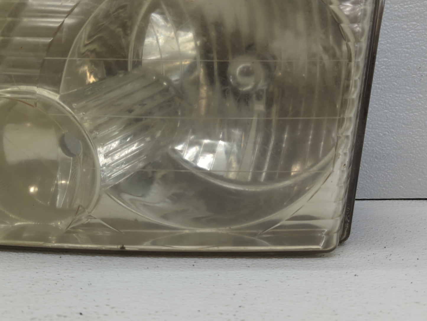 2002-2005 Ford Explorer Driver Left Oem Head Light Headlight Lamp - Oemusedautoparts1.com