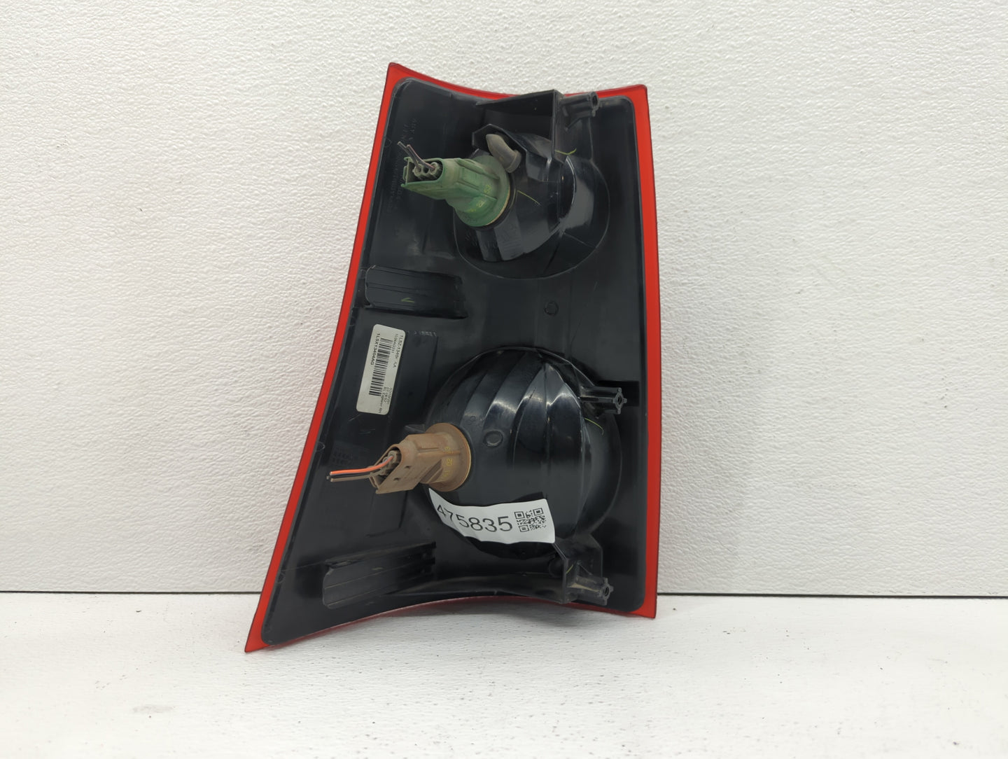 2001-2005 Ford Explorer Tail Light Assembly Passenger Right OEM P/N:1L5X-13404-AG 1L5Z-13404-AA Fits Fits 2001 2002 2003 200