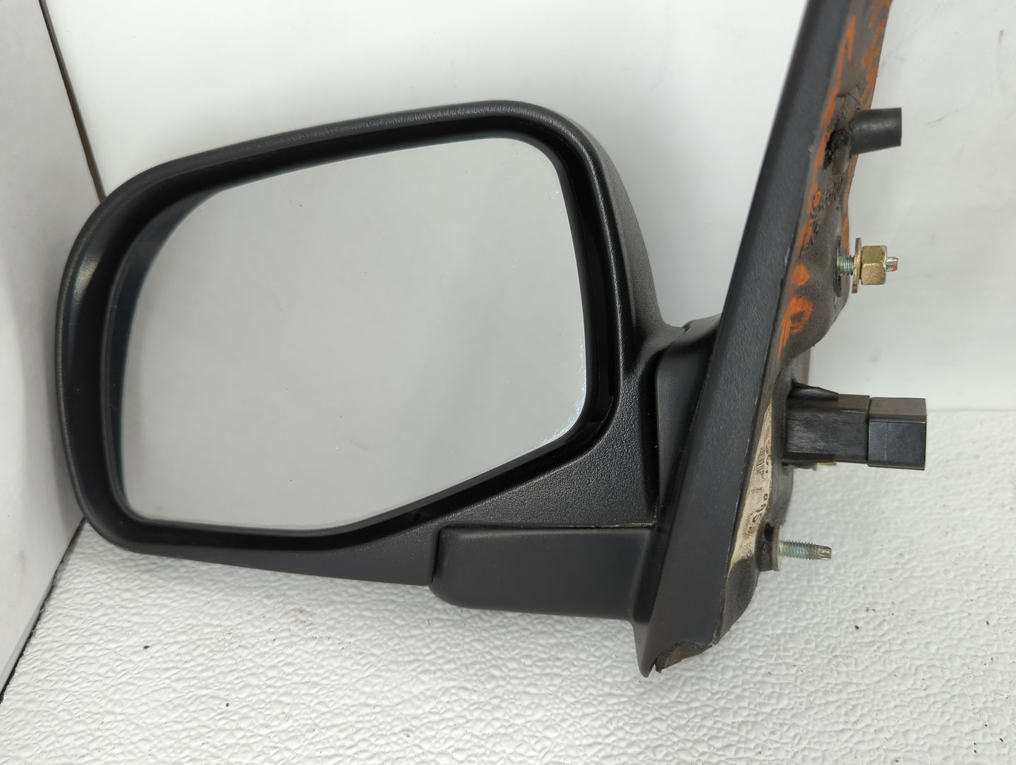 2002-2005 Ford Explorer Driver Side View Mirror - Left Door Mirror OEM Used - Oemusedautoparts1.com
