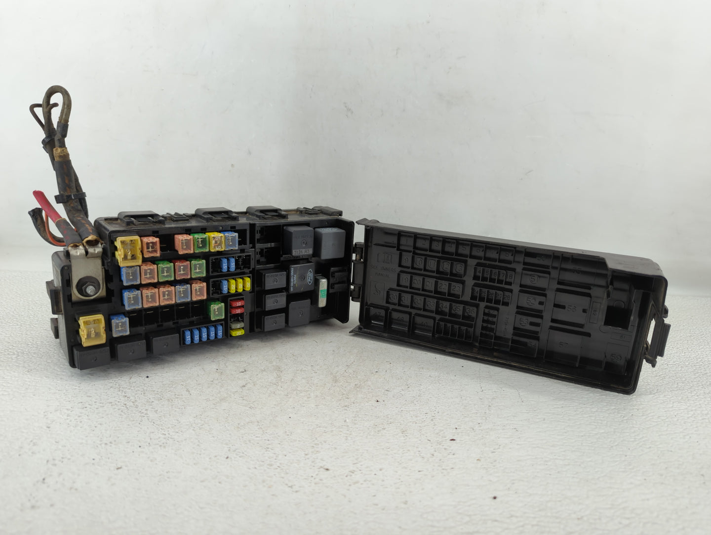 2002-2010 Ford Explorer Fusebox Fuse Box Panel Relay Module P/N:4L2T14398UD Fits Fits 2002 2003 2004 2005 2006 2007 2008 200