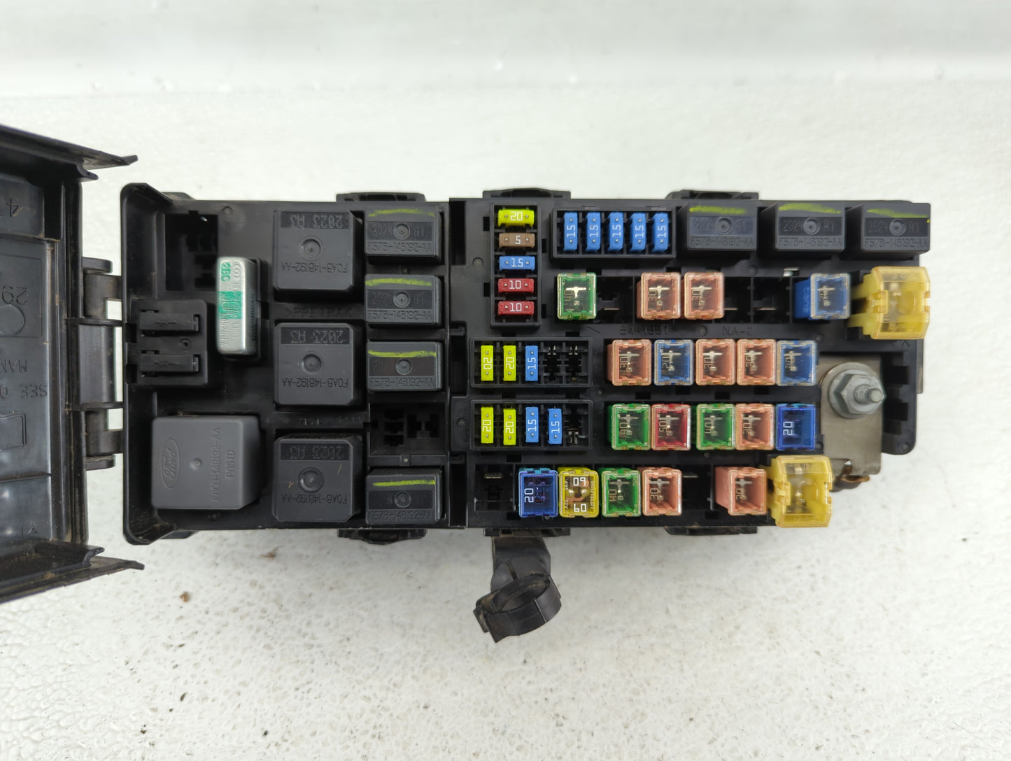 2002-2010 Ford Explorer Fusebox Fuse Box Panel Relay Module P/N:2L2T 14396 DJ 4L2T14398UD Fits OEM Used Auto Parts - Oemused