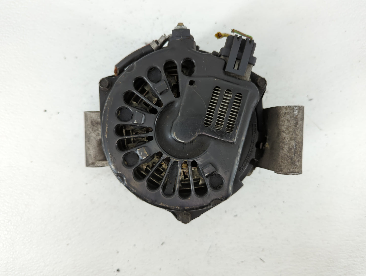 2004-2008 Ford Explorer Alternator Replacement Generator Charging Assembly Engine OEM P/N:1L2U-AB Fits OEM Used Auto Parts -