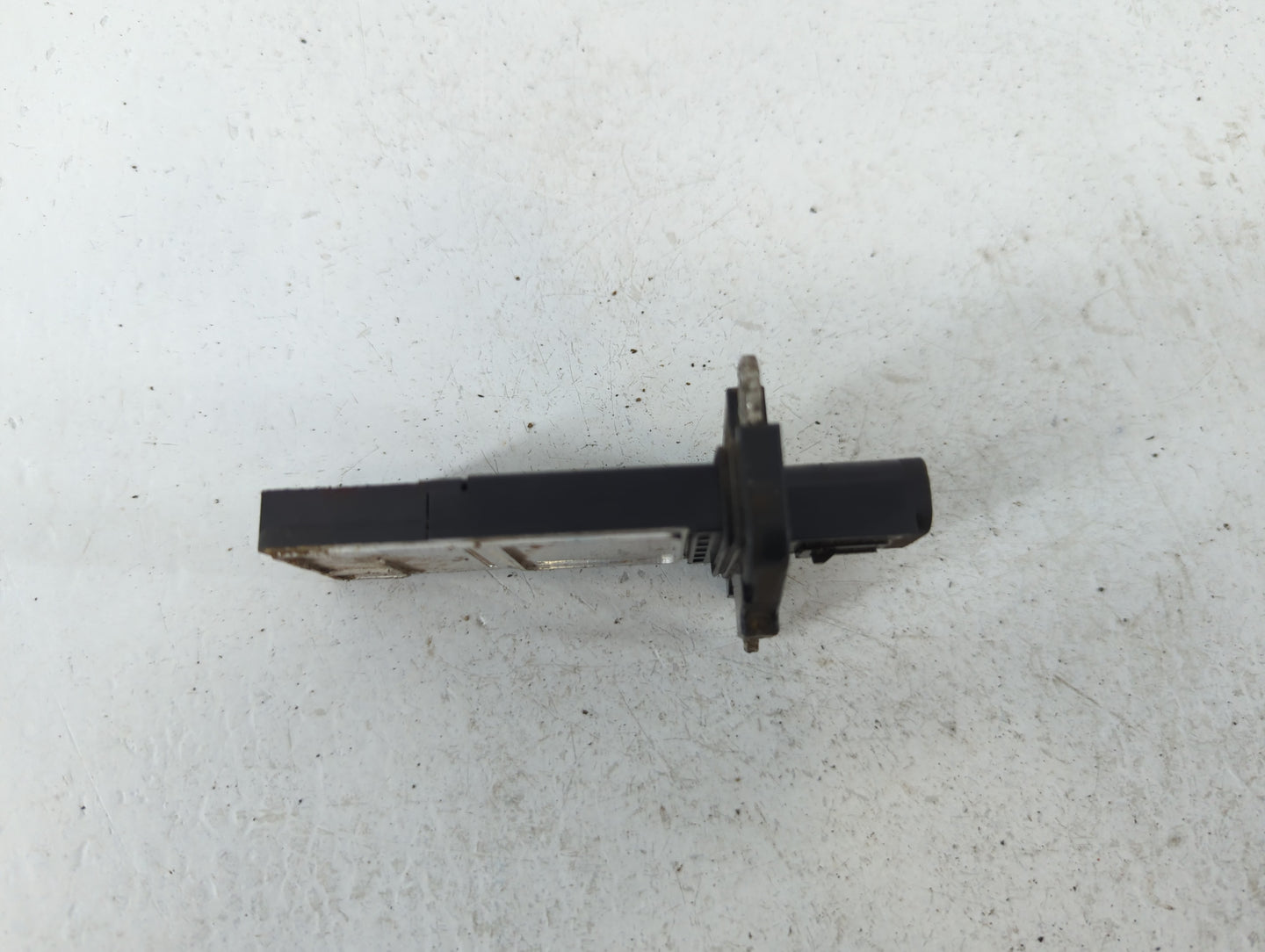 2002-2005 Ford Explorer Mass Air Flow Meter Maf - Oemusedautoparts1.com