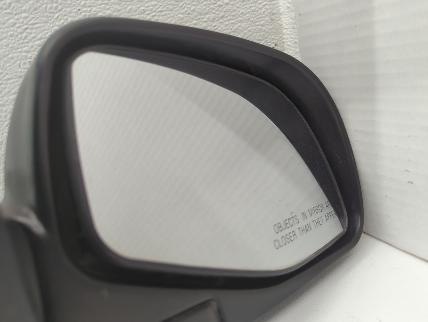 2002-2005 Ford Explorer Passenger Right Side View Manual Door Mirror - Oemusedautoparts1.com