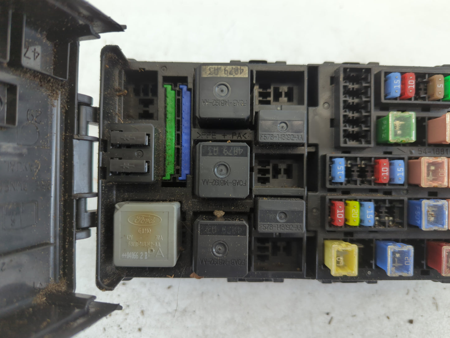 2001-2005 Ford Explorer Fusebox Fuse Box Panel Relay Module P/N:7154-4514 Fits Fits 2001 2002 2003 2004 2005 OEM Used Auto P