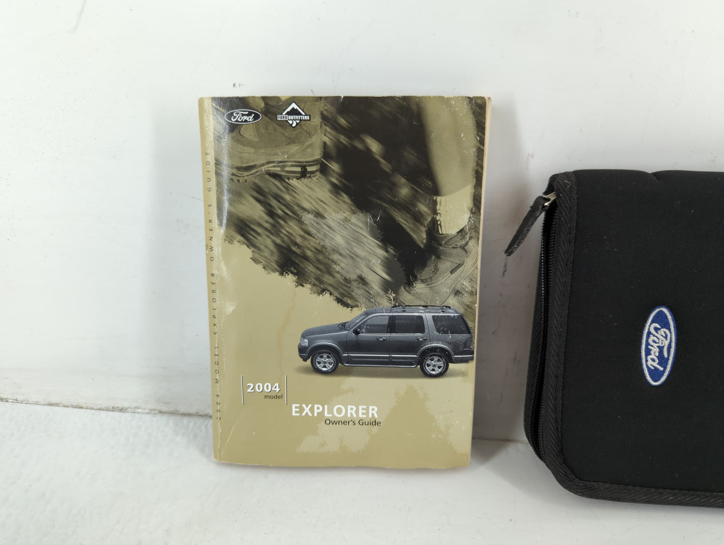 2004 Ford Explorer Owners Manual Book Guide P/N:4L2J-19A321-KA OEM Used Auto Parts - Oemusedautoparts1.com