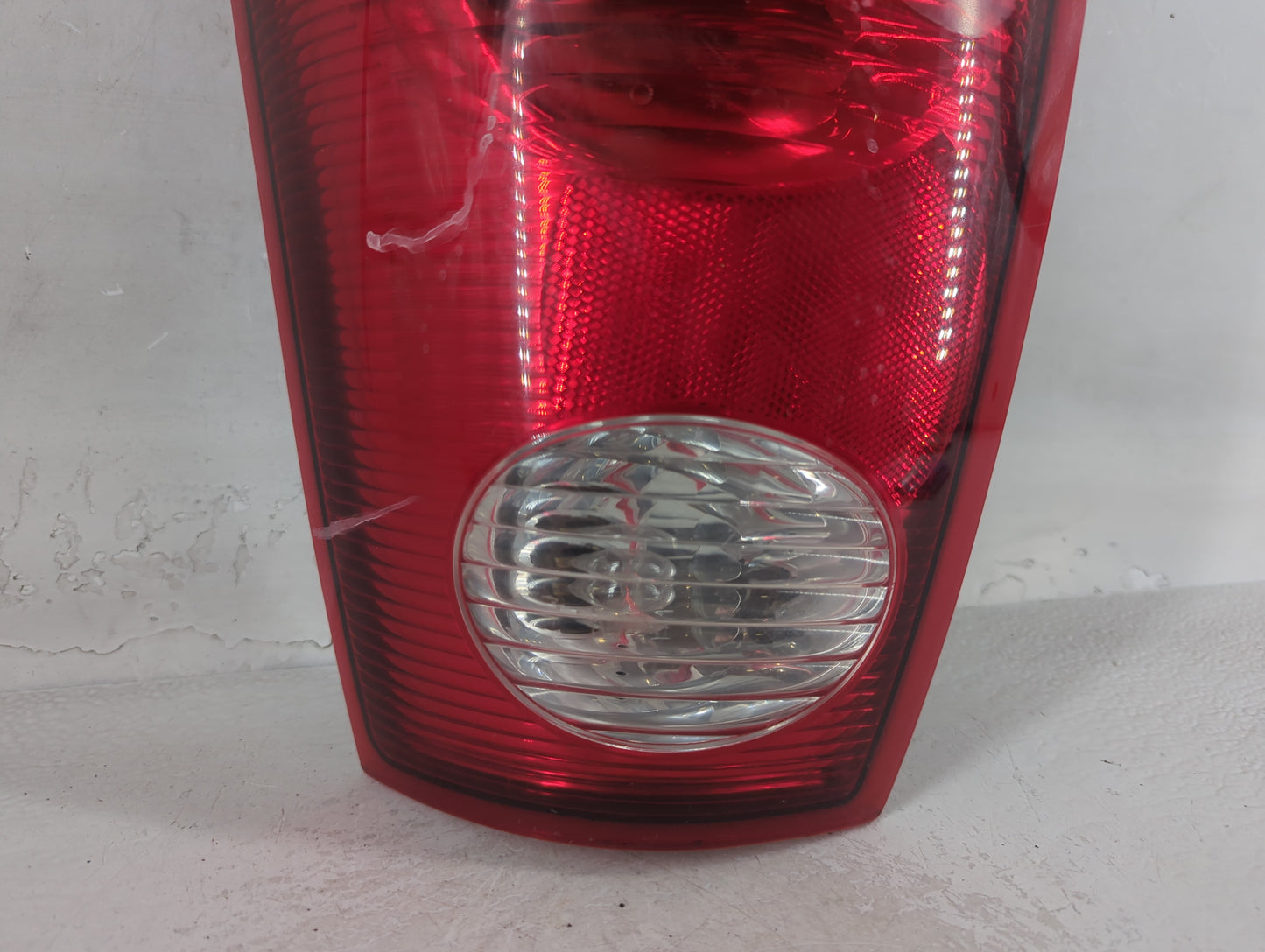 2001-2005 Ford Explorer Tail Light Assembly Passenger Right OEM P/N:1L54-13B504 A Fits Fits 2001 2002 2003 2004 2005 OEM Use