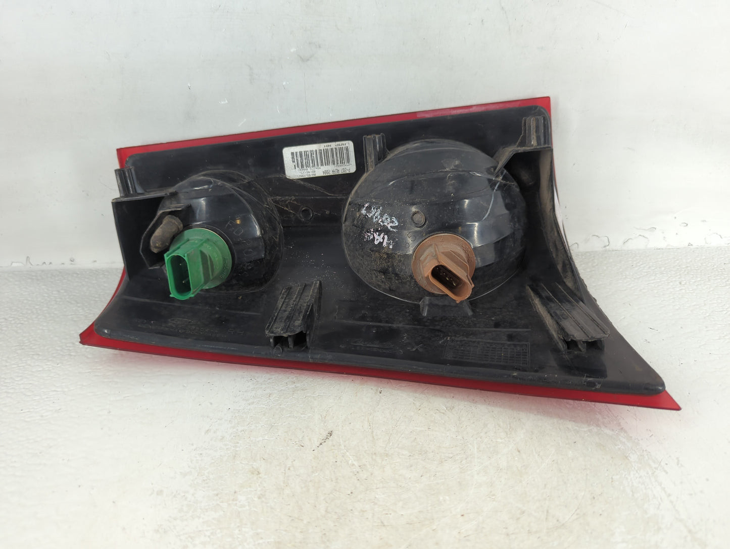 2001-2005 Ford Explorer Tail Light Assembly Passenger Right OEM P/N:1L54-13B504 A Fits Fits 2001 2002 2003 2004 2005 OEM Use