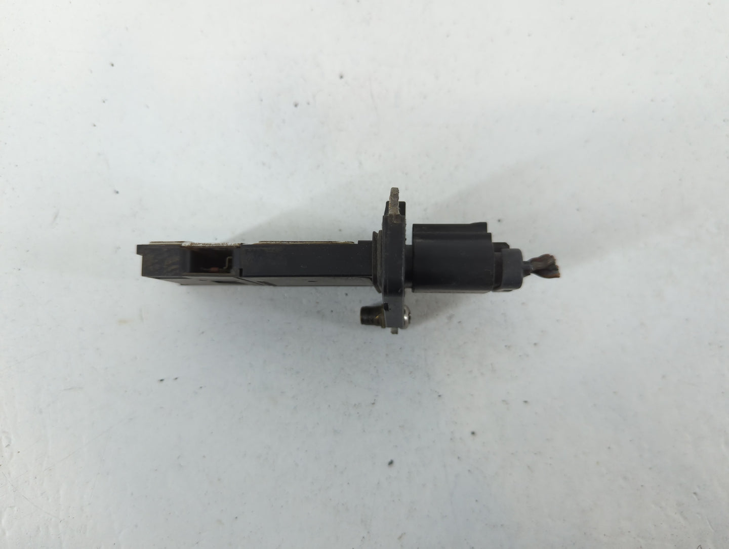 2004-2012 Ford Explorer Mass Air Flow Meter Maf - Oemusedautoparts1.com