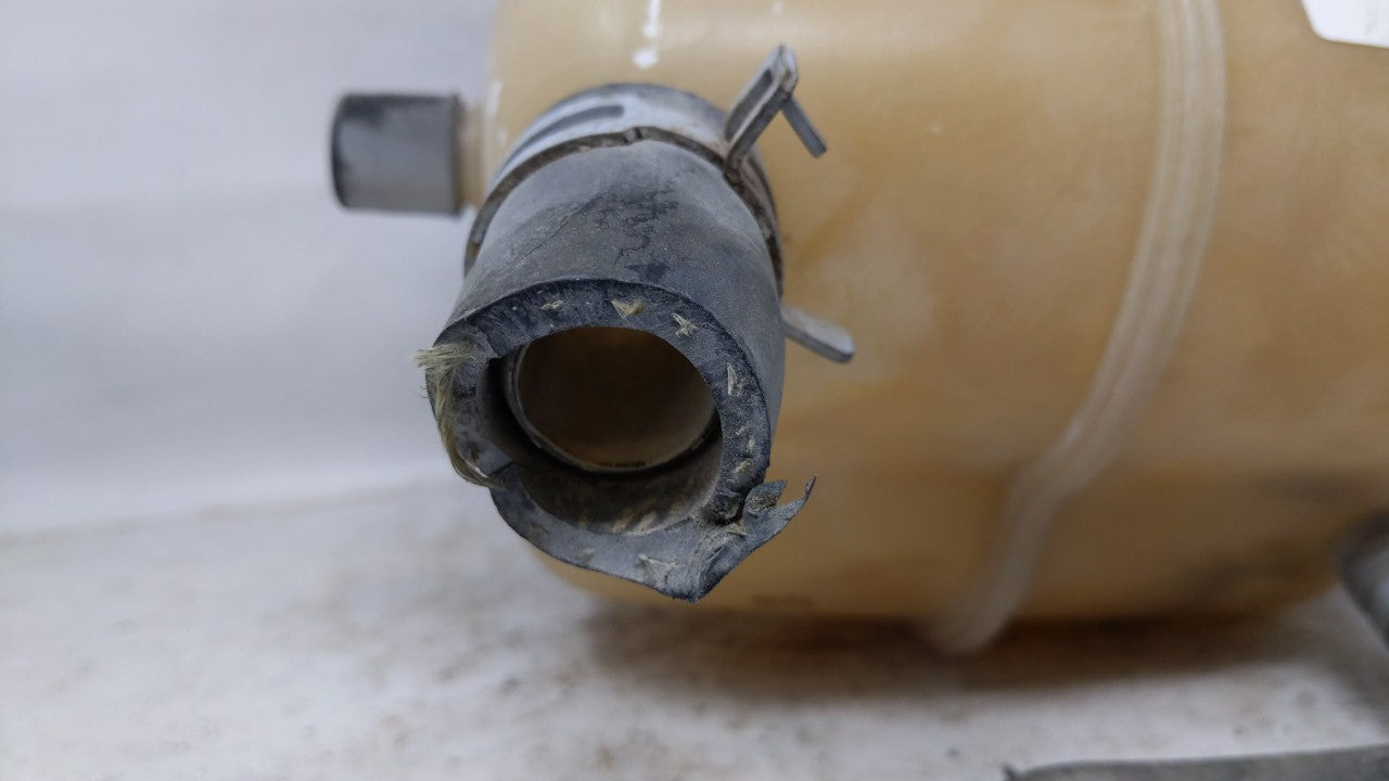 2002-2005 Ford Explorer Windshield Washer Fluid Reservoir Bottle Oem - Oemusedautoparts1.com
