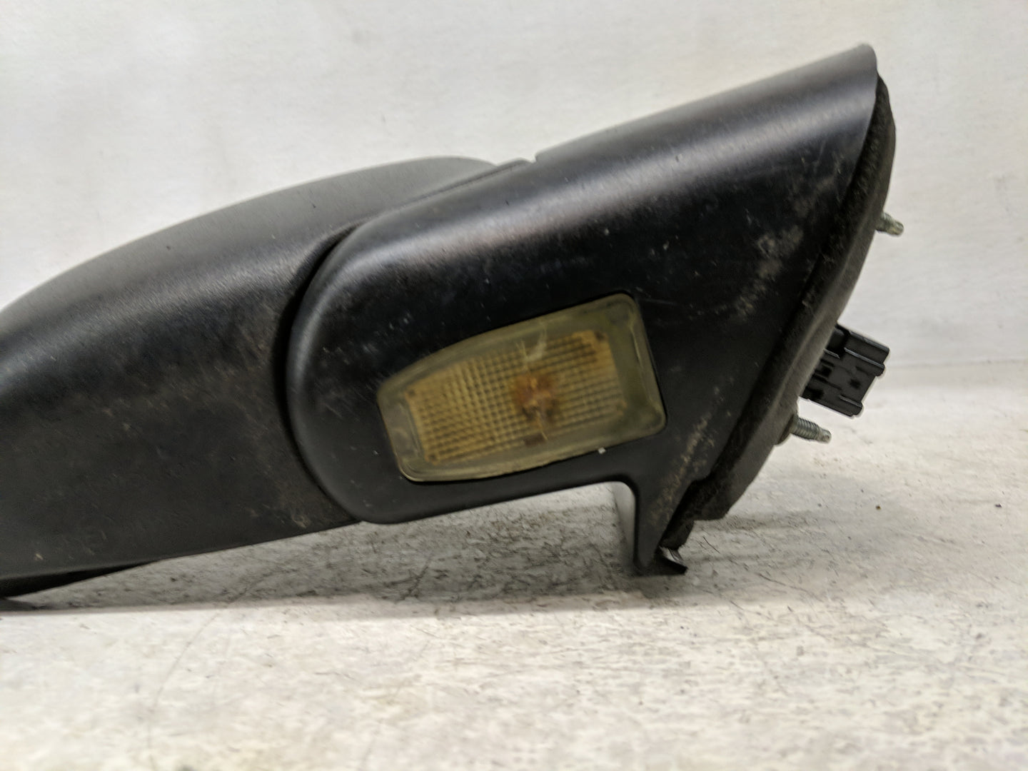 2002-2005 Ford Explorer Passenger Side View Mirror - Right Door Mirror OEM Used - Oemusedautoparts1.com