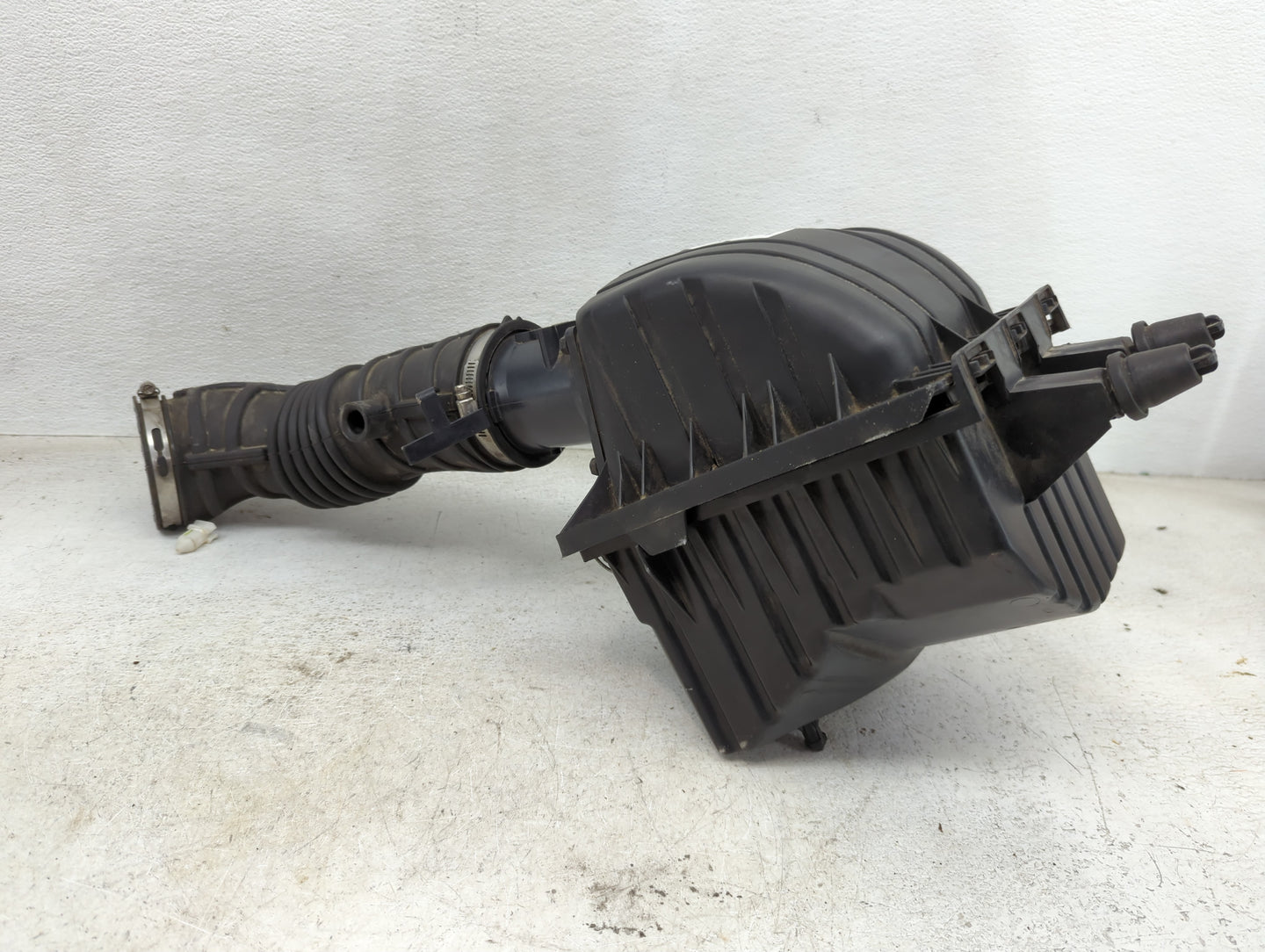 2002-2005 Ford Explorer Sport Trac Air Cleaner Intake-duct Hose Tube 1459669 - Oemusedautoparts1.com