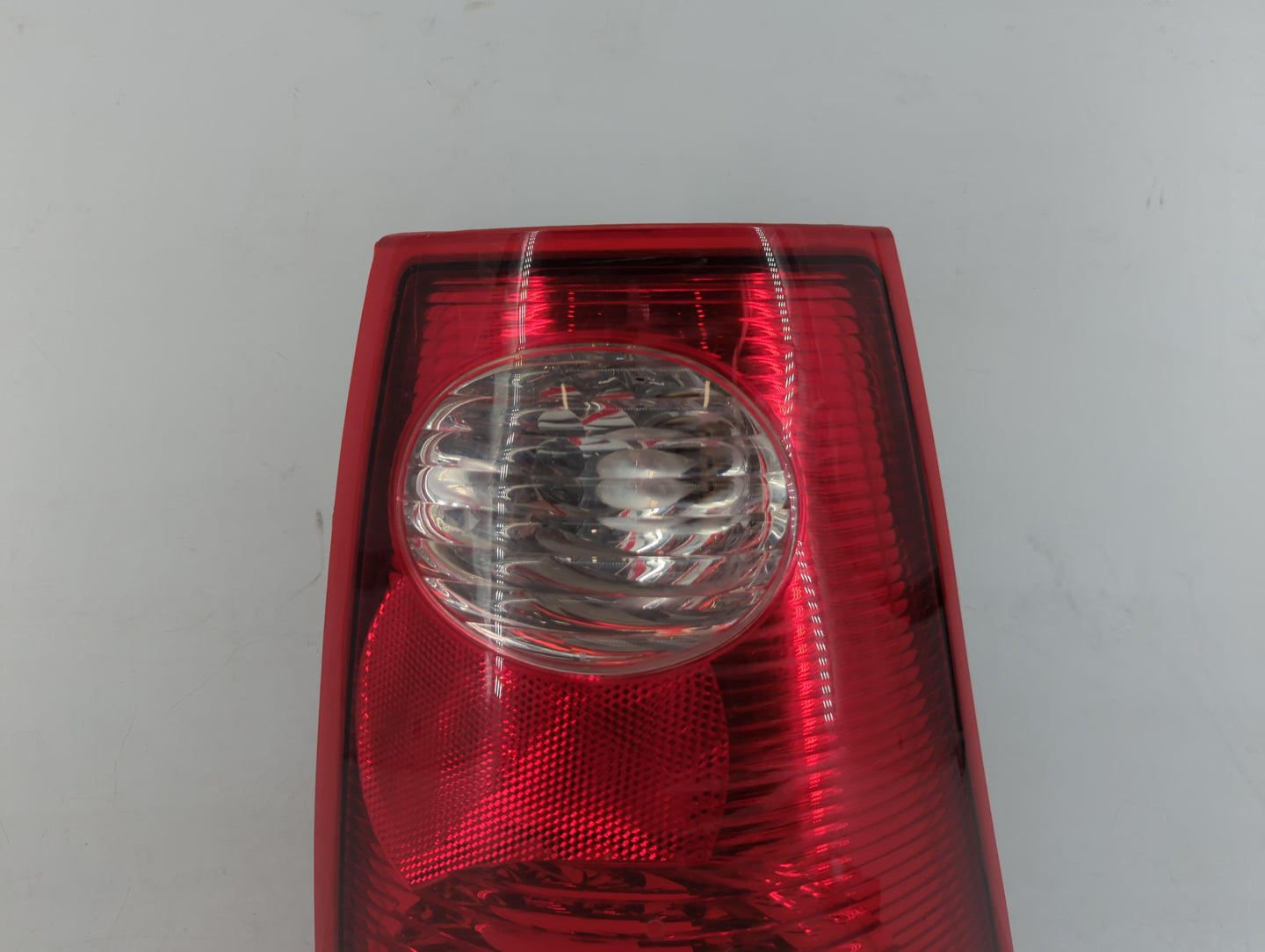 2001-2005 Ford Explorer Sport Trac Tail Light Assembly Passenger Right OEM P/N:1L54-13B504-A FR304-U000R Fits OEM Used Auto 