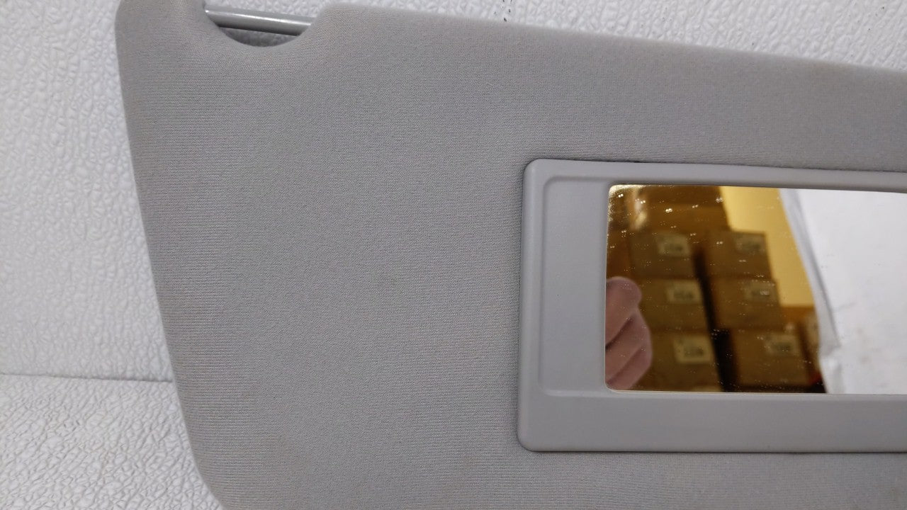 2004-2008 Ford F-150 Sun Visor Shade Replacement Passenger Right Mirror Fits Fits 2004 2005 2006 2007 2008 OEM Used Auto Par