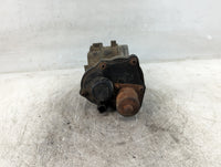 2004-2010 Ford F-150 Throttle Body P/N:3L3E-AD Fits Fits 2004 2005 2006 2007 2008 2009 2010 OEM Used Auto Parts - Oemusedaut