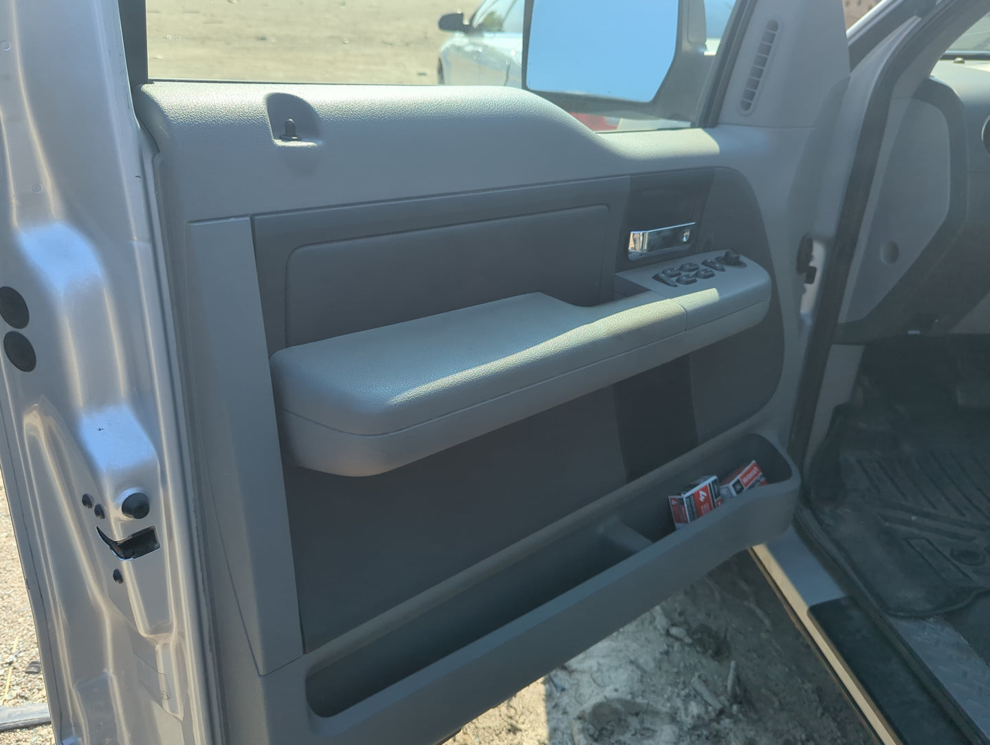 2004 Ford F-150 Front Left Driver Interior Door Panel Trim - Oemusedautoparts1.com