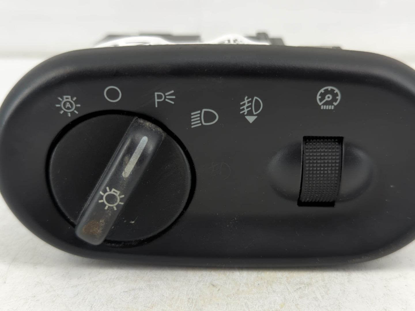 2004 Ford F-150 Headlight Head Light Switch Lamp Control - Oemusedautoparts1.com