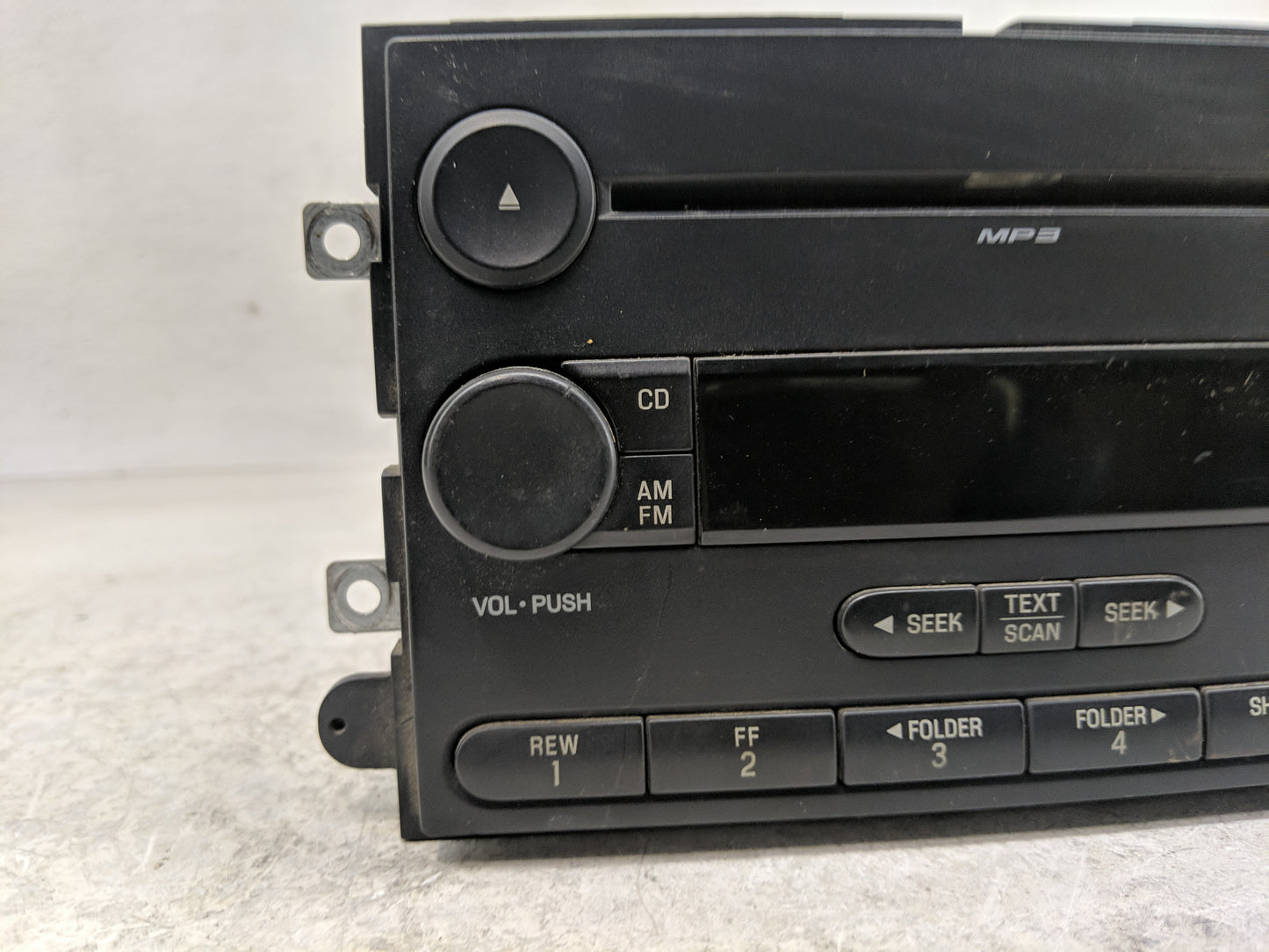 2004 Ford F-150 Radio AM FM Cd Player Receiver Replacement P/N:8C3T-18C869-EB Fits OEM Used Auto Parts - Oemusedautoparts1.c