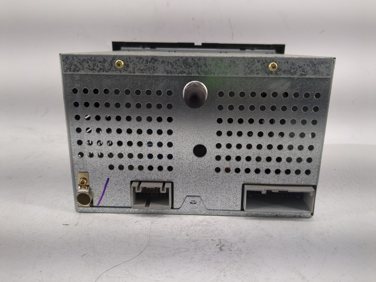 2004 Ford F-150 Radio AM FM Cd Player Receiver Replacement P/N:4L3T-18C869-GC Fits OEM Used Auto Parts - Oemusedautoparts1.c