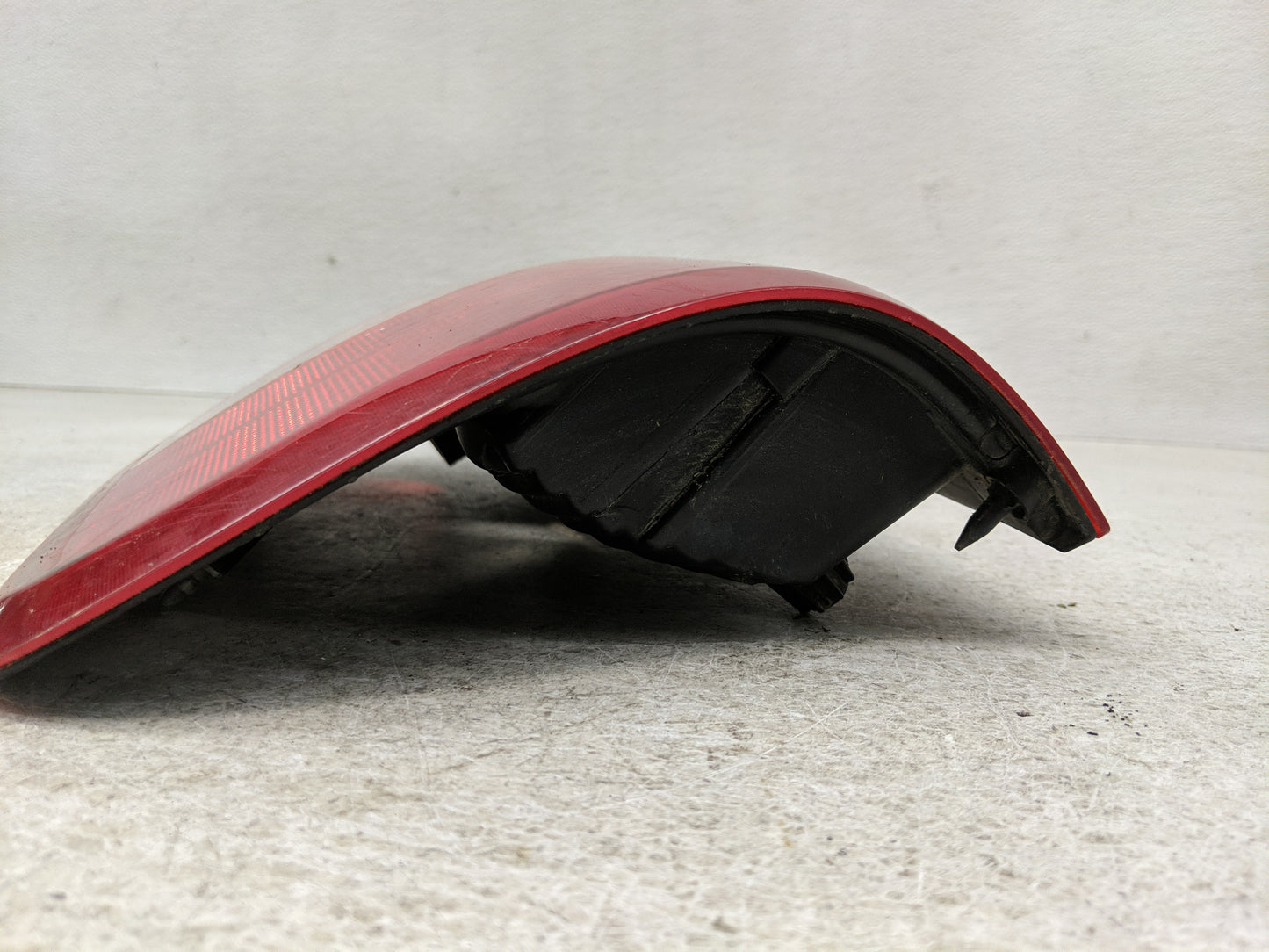 2001-2004 Ford F-150 Tail Light Assembly Driver Left OEM P/N:4L34-13B505-A Fits Fits 2001 2002 2003 2004 OEM Used Auto Parts