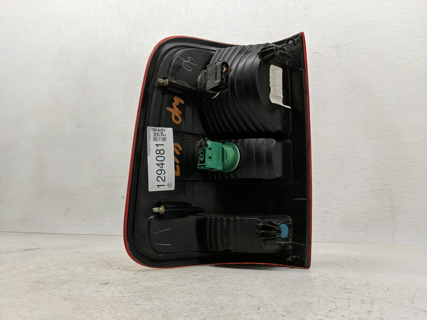 2004-2008 Ford F-150 Tail Light Assembly Passenger Right OEM Fits Fits 2004 2005 2006 2007 2008 OEM Used Auto Parts - Oemuse