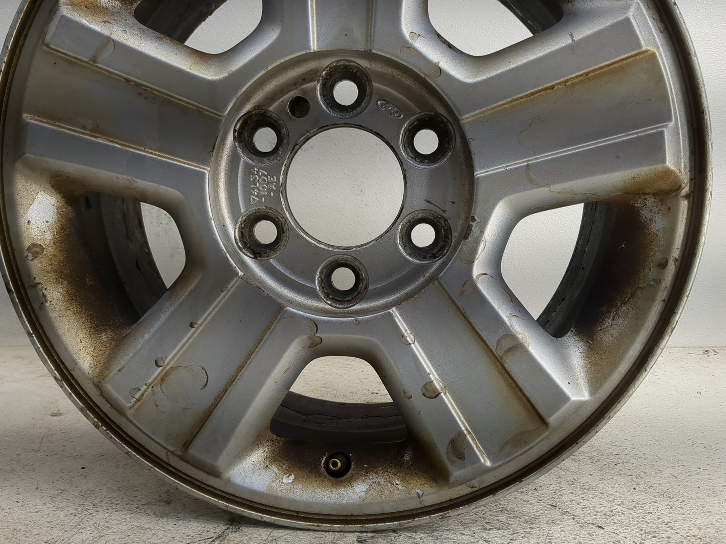 2004-2008 Ford F-150 Oem Wheel Rim 1374673 - Oemusedautoparts1.com