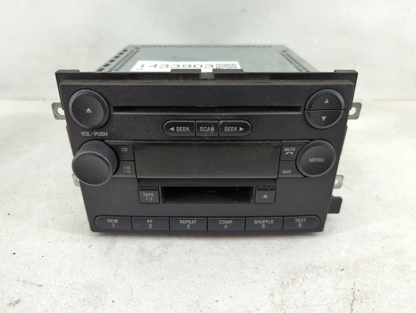 2004 Ford F-150 Radio AM FM Cd Player Receiver Replacement P/N:4L3T-18C868-FC YPND015589 Fits OEM Used Auto Parts - Oemuseda