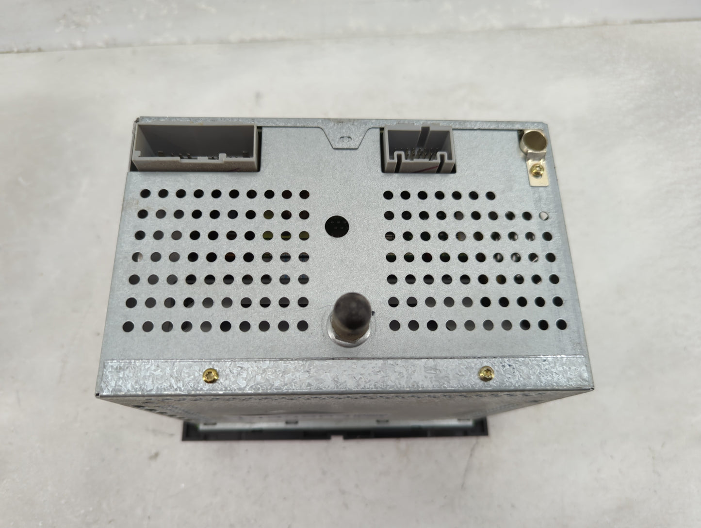 2004 Ford F-150 Radio AM FM Cd Player Receiver Replacement P/N:4L3T-18C868-FC YPND015589 Fits OEM Used Auto Parts - Oemuseda