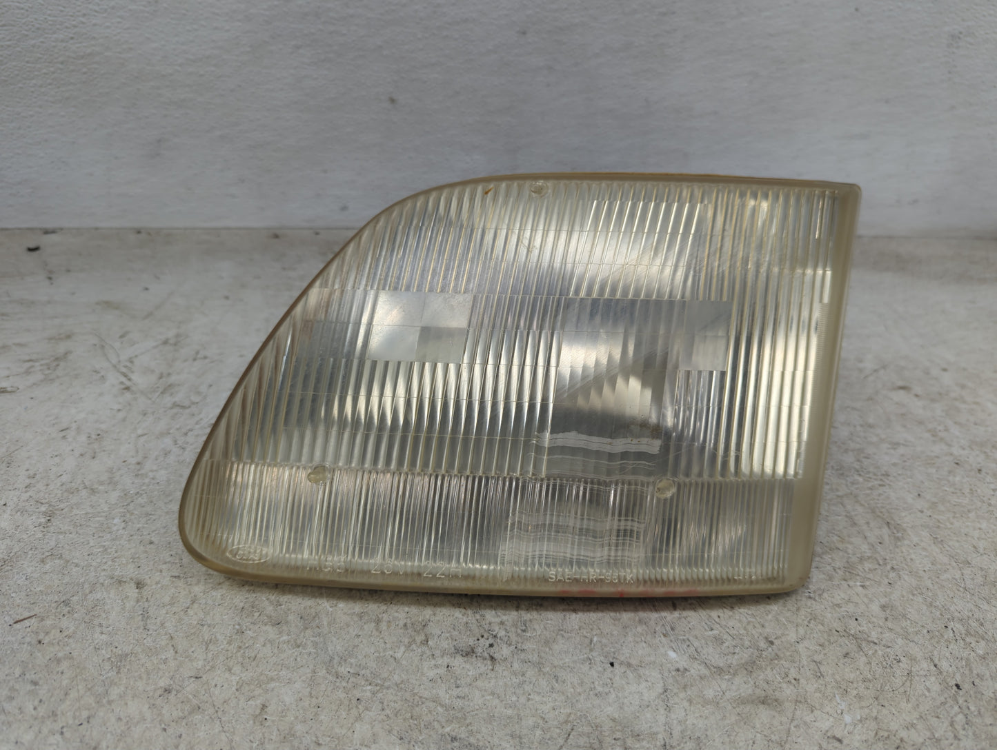 1997-2003 Ford F-150 Driver Left Oem Head Light Headlight Lamp - Oemusedautoparts1.com
