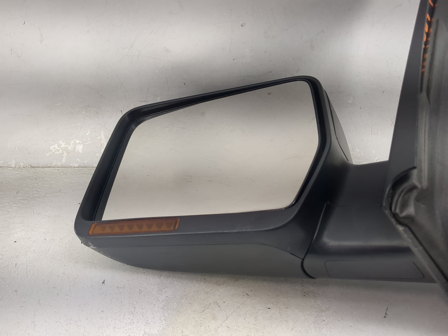 2004-2008 Ford F-150 Driver Side View Mirror - Left Door Mirror OEM Used - Oemusedautoparts1.com