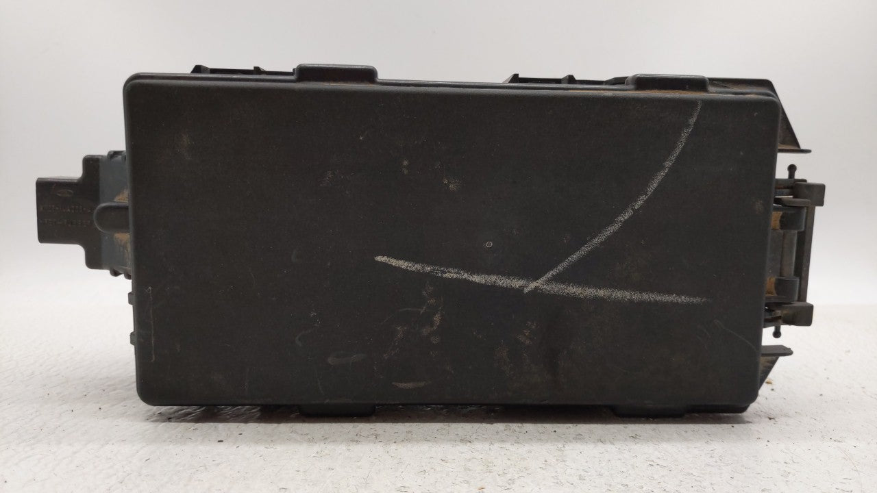 2004 Ford F-150 Fusebox Fuse Box Panel Relay Module Fits OEM Used Auto Parts - Oemusedautoparts1.com