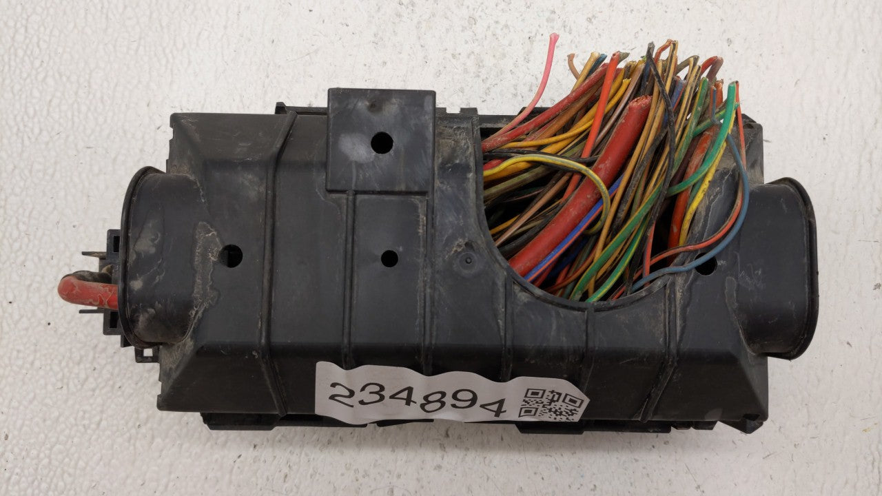 2004 Ford F-150 Fusebox Fuse Box Panel Relay Module Fits OEM Used Auto Parts - Oemusedautoparts1.com
