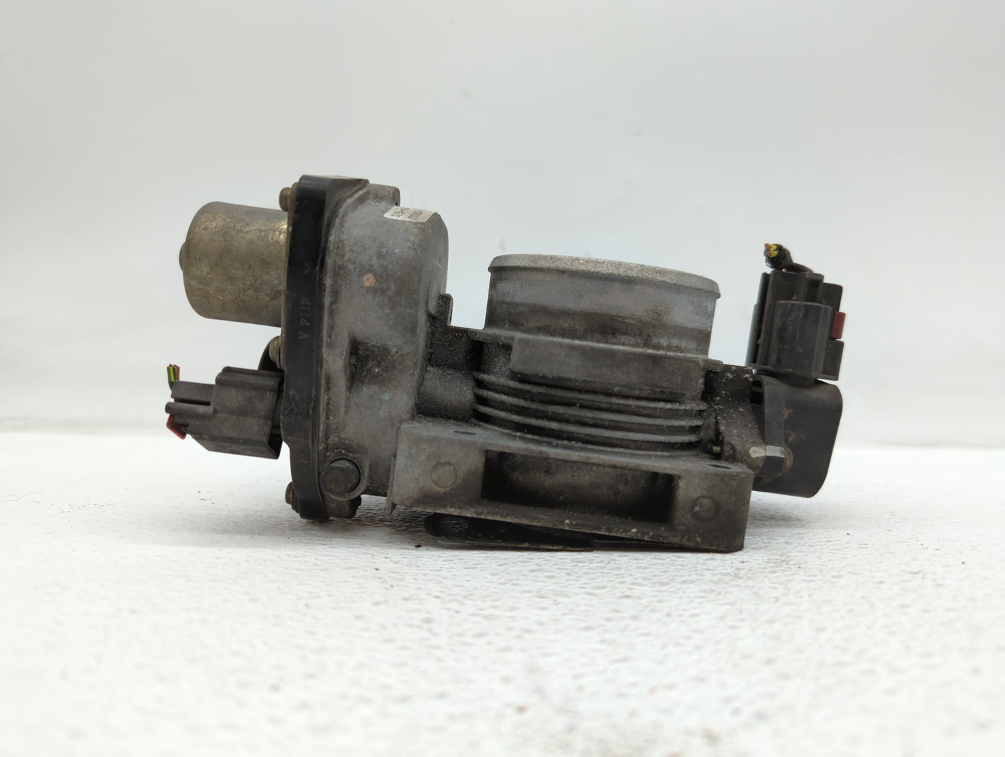 2004-2006 Ford F-150 Throttle Body P/N:6R3E-AB 9W7E-CB Fits Fits 2004 2005 2006 2007 2008 2009 2010 2011 2012 2013 2014 2015