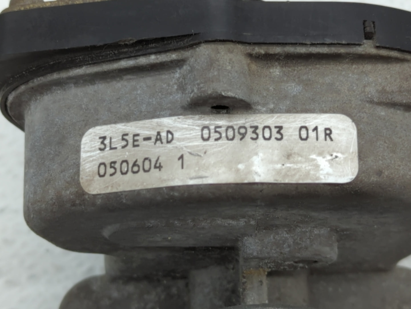 2004-2006 Ford F-150 Throttle Body P/N:6R3E-AB 9W7E-CB Fits Fits 2004 2005 2006 2007 2008 2009 2010 2011 2012 2013 2014 2015