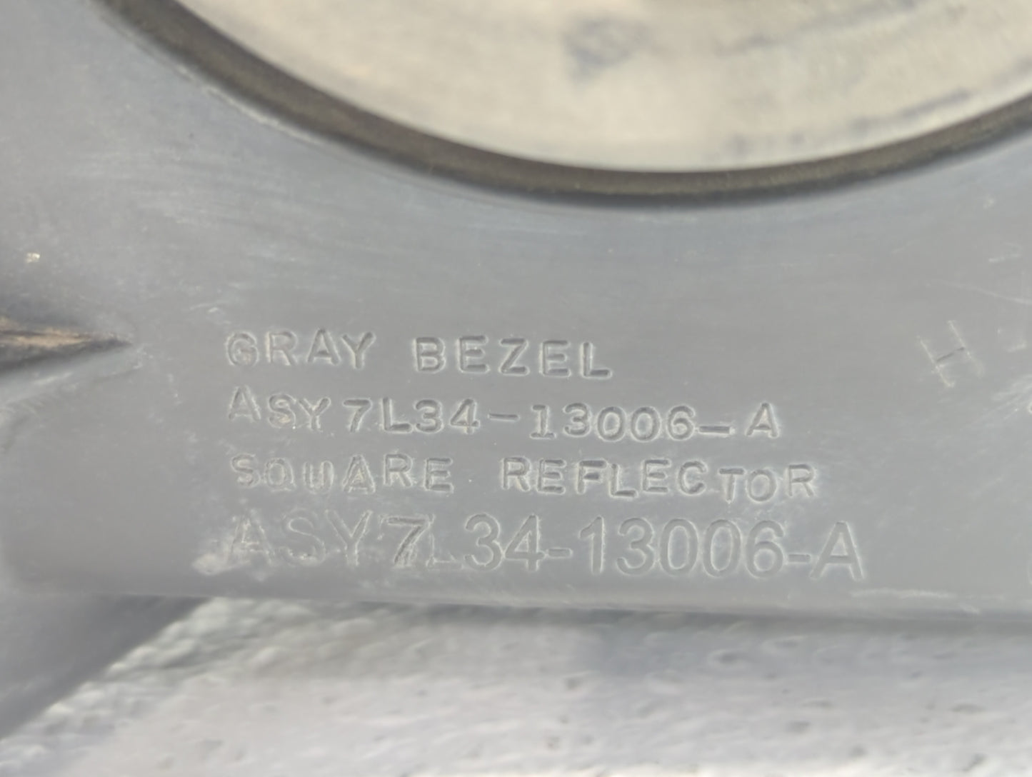 2004 Ford F-150 Driver Left Oem Head Light Headlight Lamp - Oemusedautoparts1.com