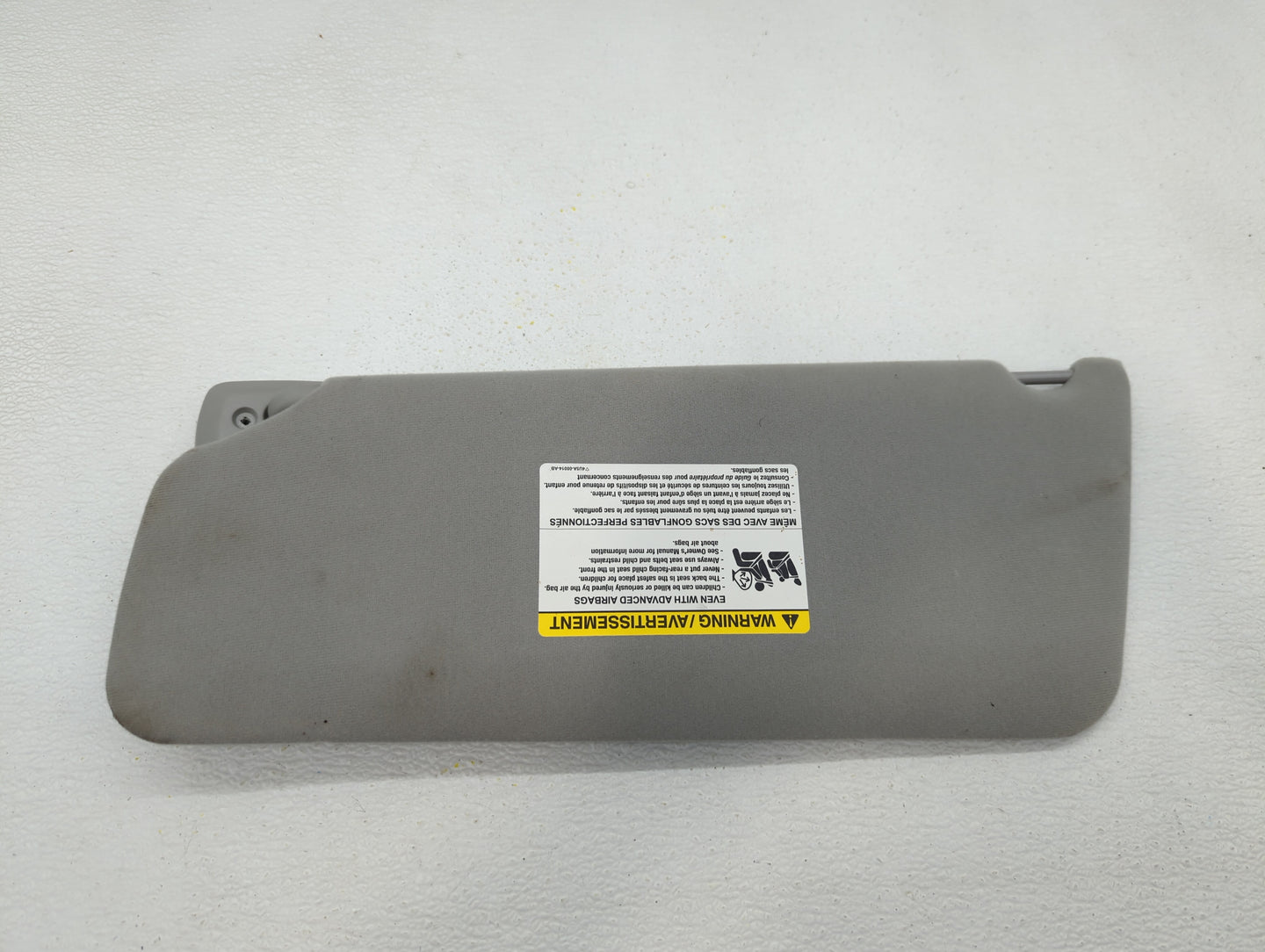 2004-2008 Ford F-150 Sun Visor Shade Replacement Passenger Right Mirror Fits Fits 2004 2005 2006 2007 2008 OEM Used Auto Par