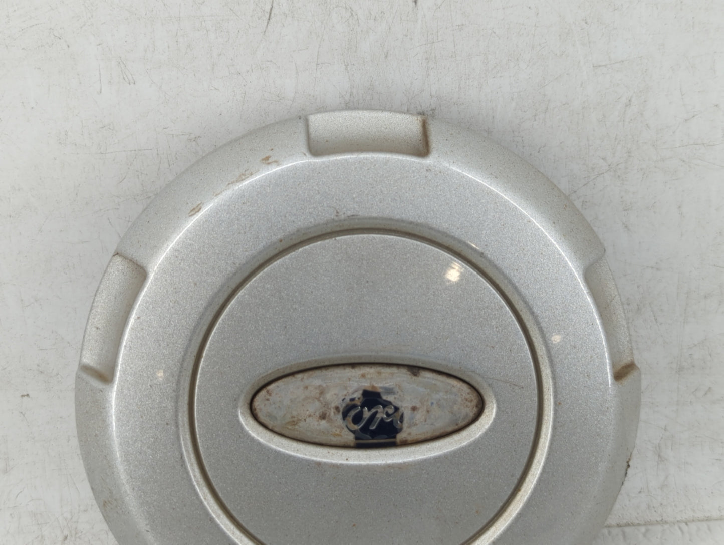 2004 Ford F-150 Rim Wheel Center Cap Silver - Oemusedautoparts1.com