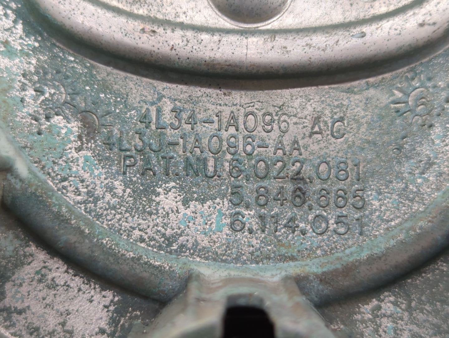 2004 Ford F-150 Rim Wheel Center Cap - Oemusedautoparts1.com