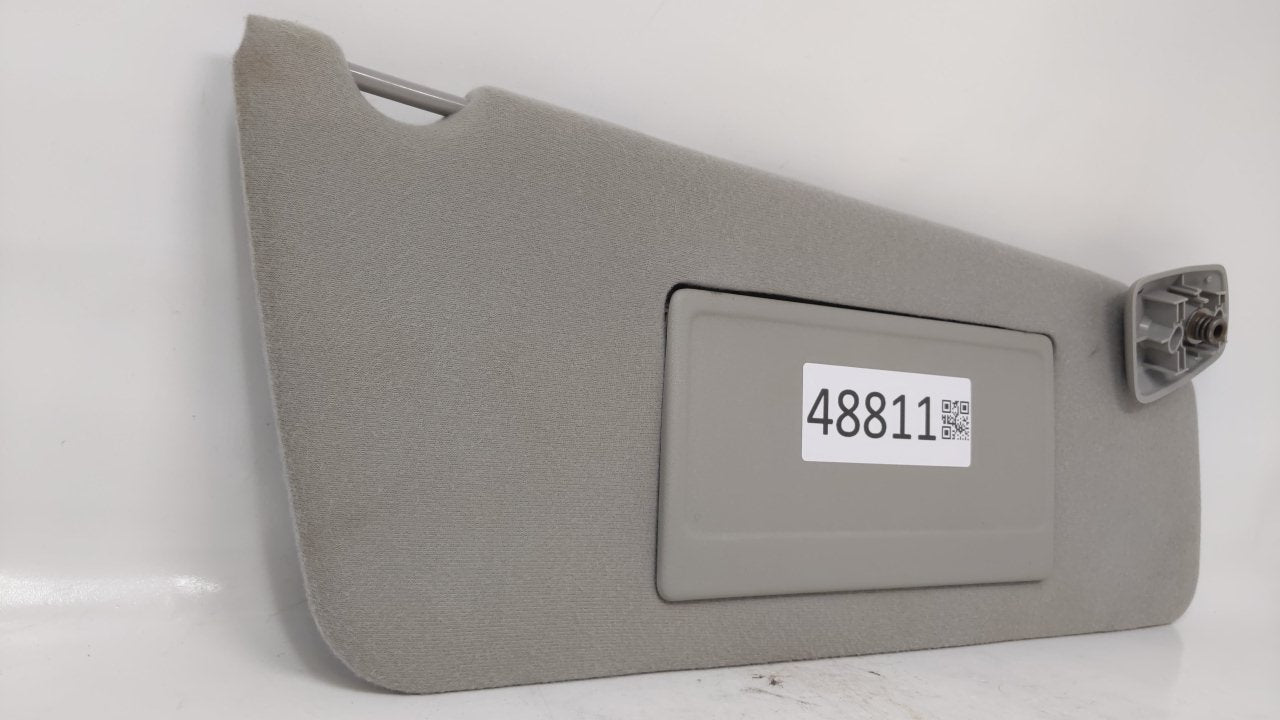 2004 Ford F-150 Sun Visor Shade Replacement Passenger Right Mirror Fits OEM Used Auto Parts - Oemusedautoparts1.com