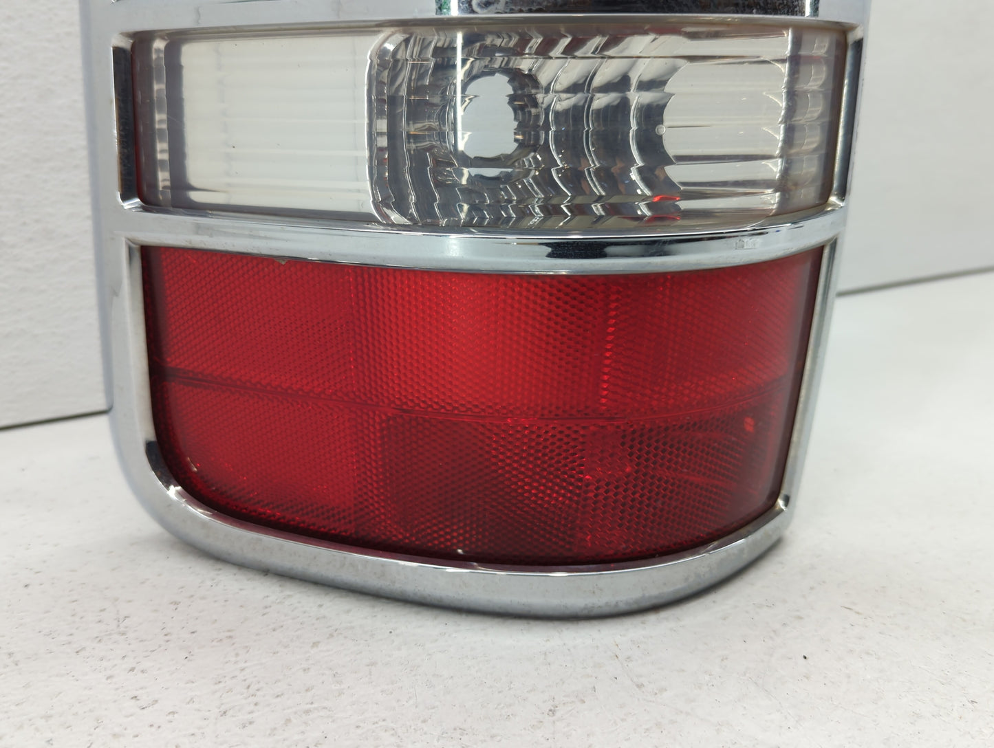 2004-2008 Ford F-150 Tail Light Assembly Driver Left OEM P/N:4L34-13B505-A 6L34-13B505-B Fits Fits 2004 2005 2006 2007 2008 