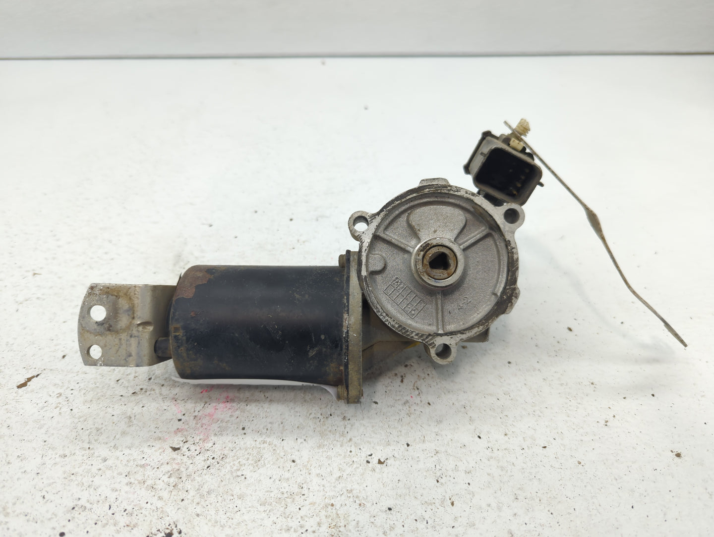 2004-2008 Ford F-150 Transfer Case Shift Actuator Motor 497998 - Oemusedautoparts1.com