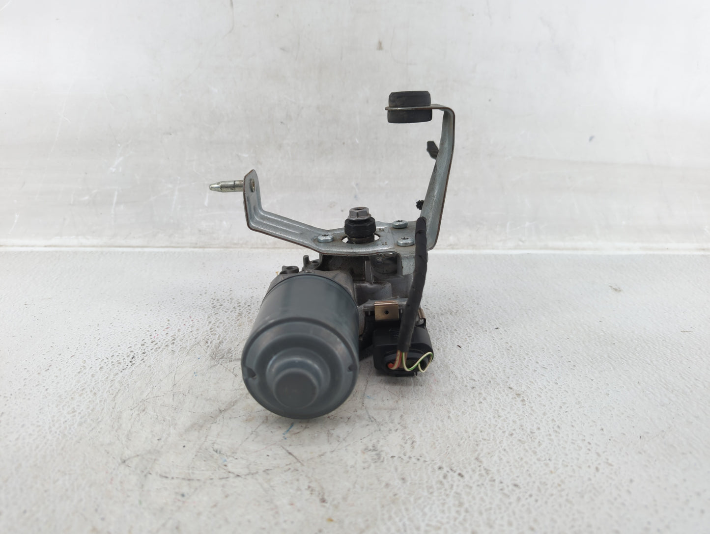 2004-2007 Ford F-150 Front Windshield Wiper Motor P/N:H3540 S3922 Fits Fits 2004 2005 2006 2007 OEM Used Auto Parts - Oemuse