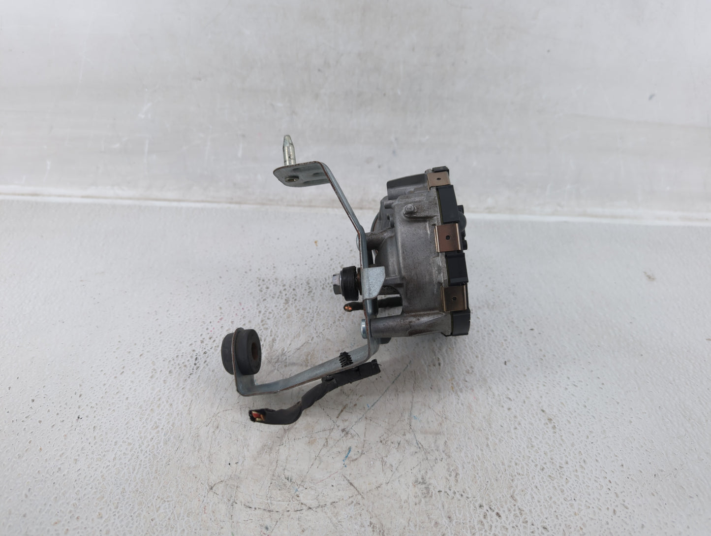 2004-2007 Ford F-150 Front Windshield Wiper Motor P/N:H3540 S3922 Fits Fits 2004 2005 2006 2007 OEM Used Auto Parts - Oemuse