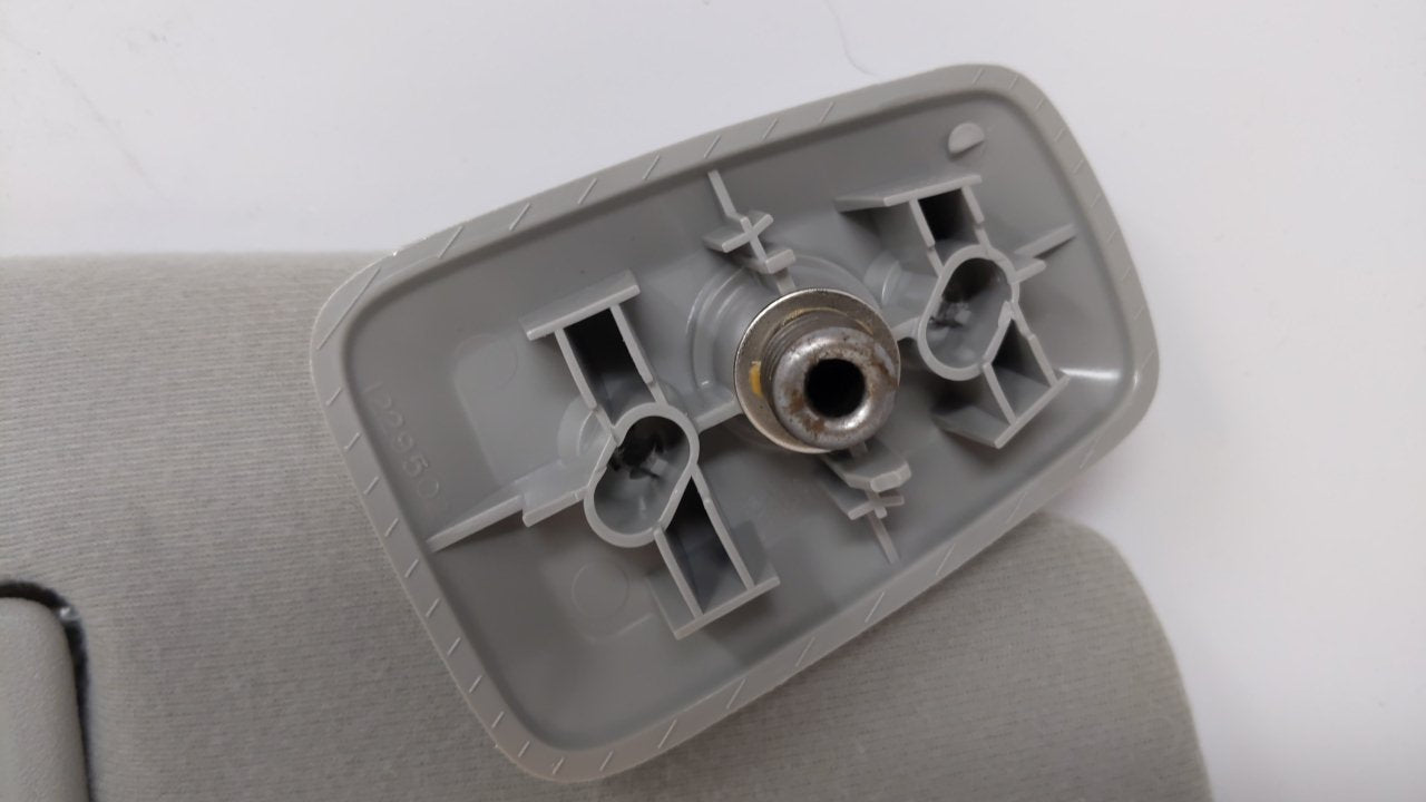 2004 Ford F-150 Sun Visor Shade Replacement Passenger Right Mirror Fits OEM Used Auto Parts - Oemusedautoparts1.com