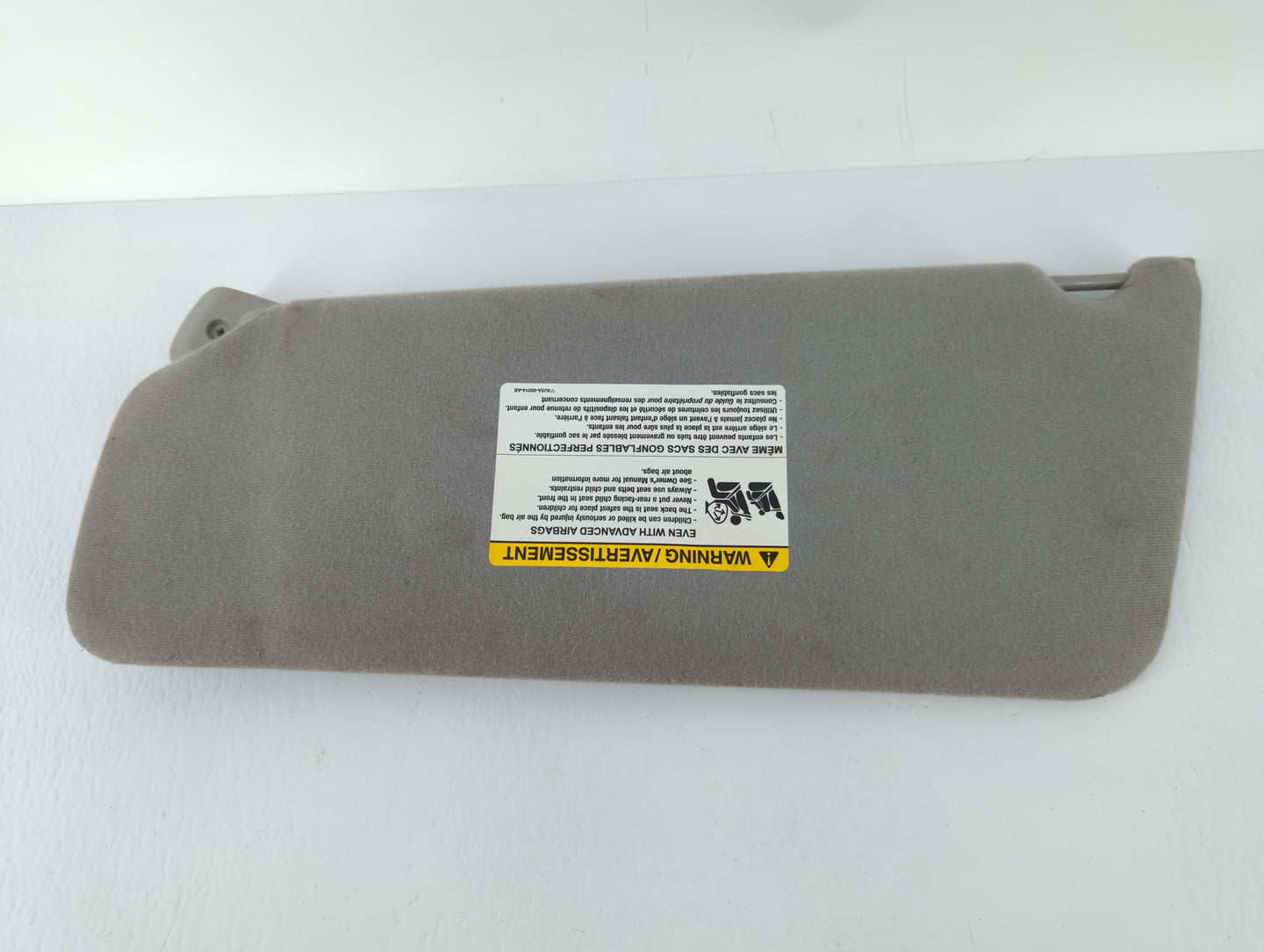 2004-2008 Ford F-150 Sun Visor Shade Replacement Passenger Right Mirror Fits Fits 2004 2005 2006 2007 2008 OEM Used Auto Par