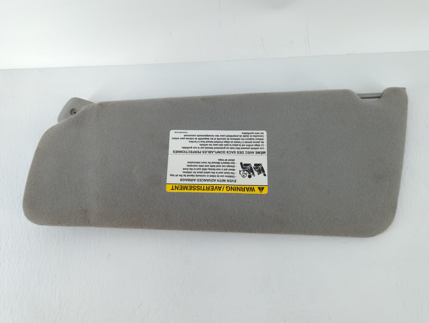 2004-2008 Ford F-150 Sun Visor Shade Replacement Passenger Right Mirror Fits Fits 2004 2005 2006 2007 2008 OEM Used Auto Par