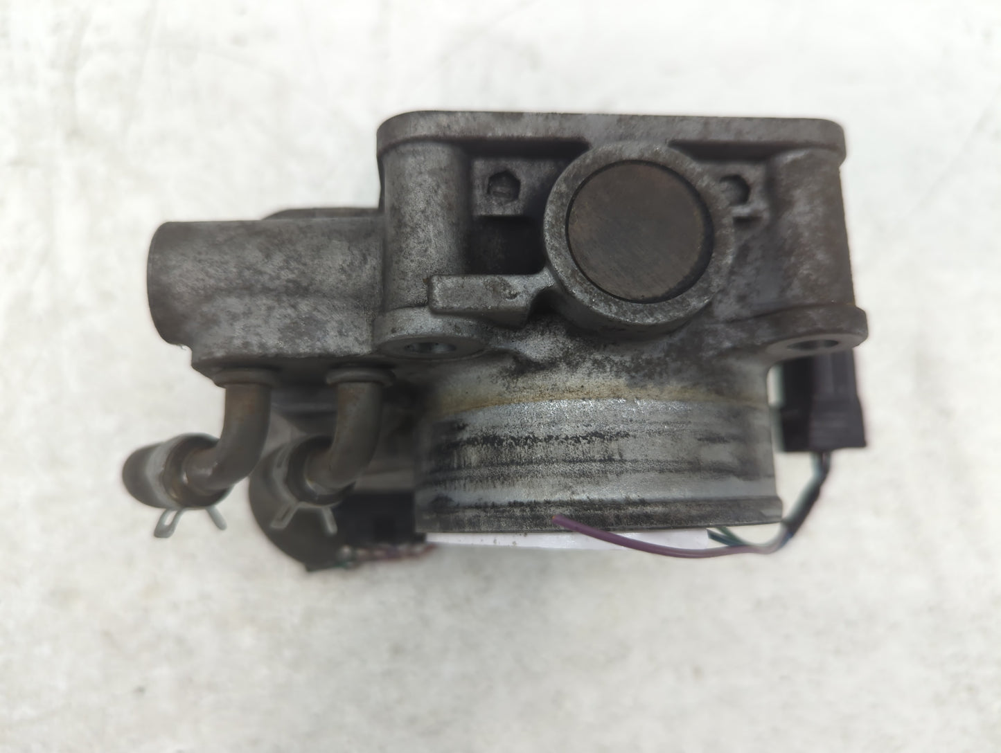 2004-2010 Ford F-150 Throttle Body P/N:U31995085749 GM01B Fits Fits 2004 2005 2006 2007 2008 2009 2010 OEM Used Auto Parts -