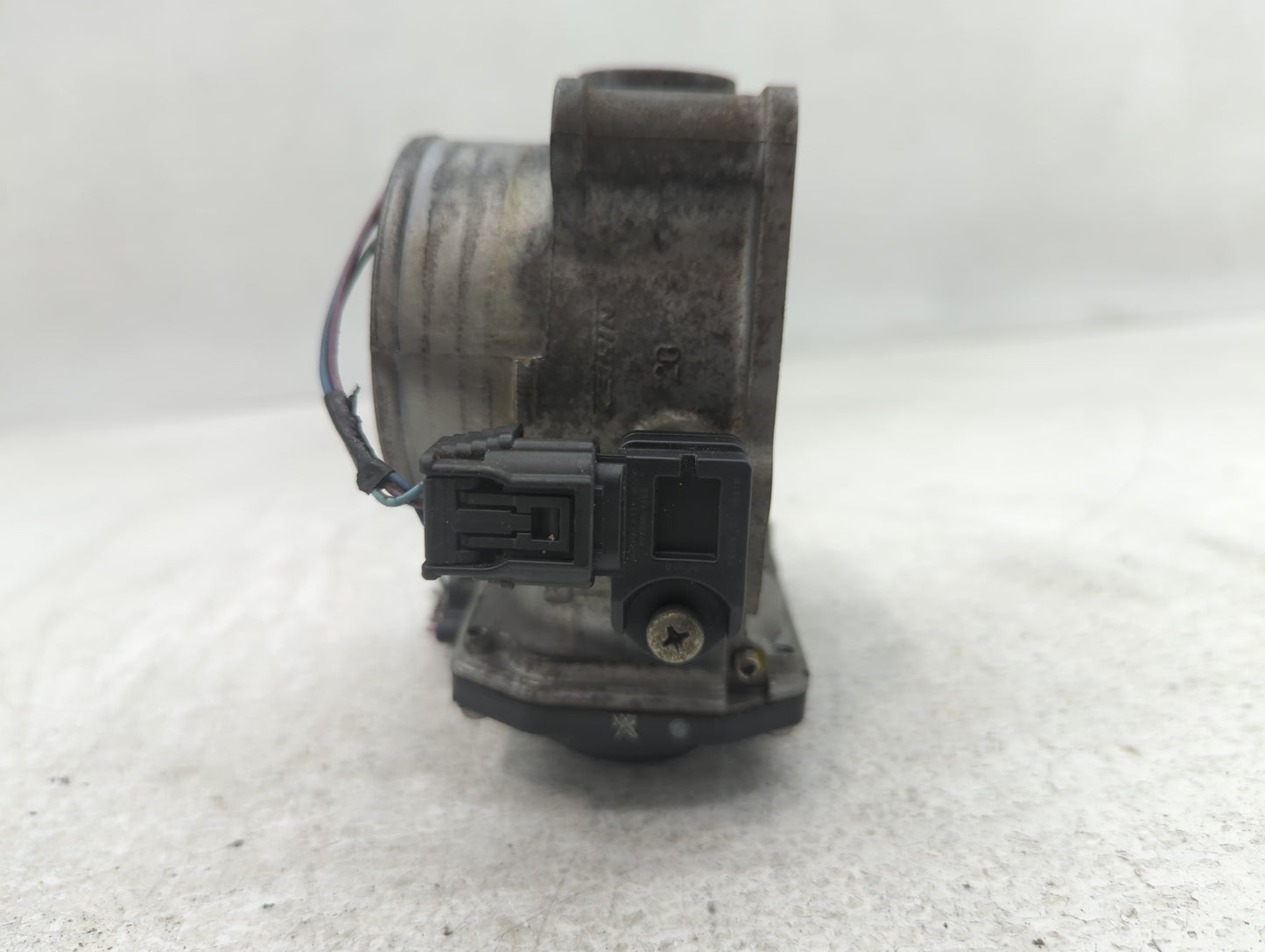 2004-2010 Ford F-150 Throttle Body P/N:U31995085749 GM01B Fits Fits 2004 2005 2006 2007 2008 2009 2010 OEM Used Auto Parts -