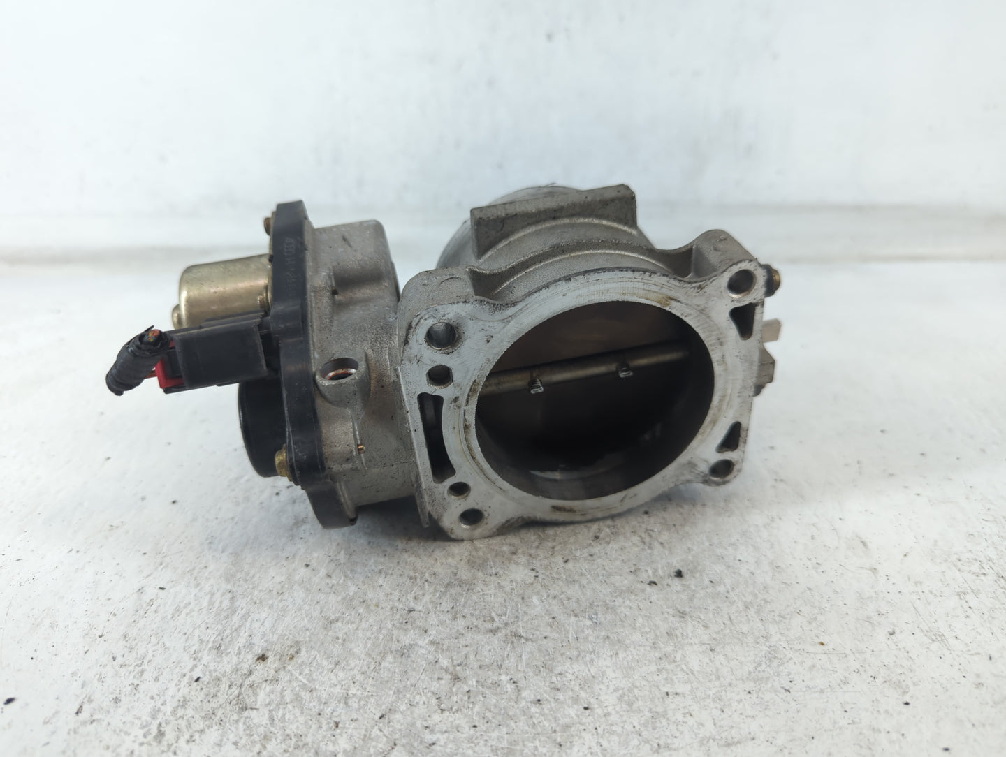 2004-2010 Ford F-150 Throttle Body Fits Fits 2004 2005 2006 2007 2008 2009 2010 OEM Used Auto Parts - Oemusedautoparts1.com